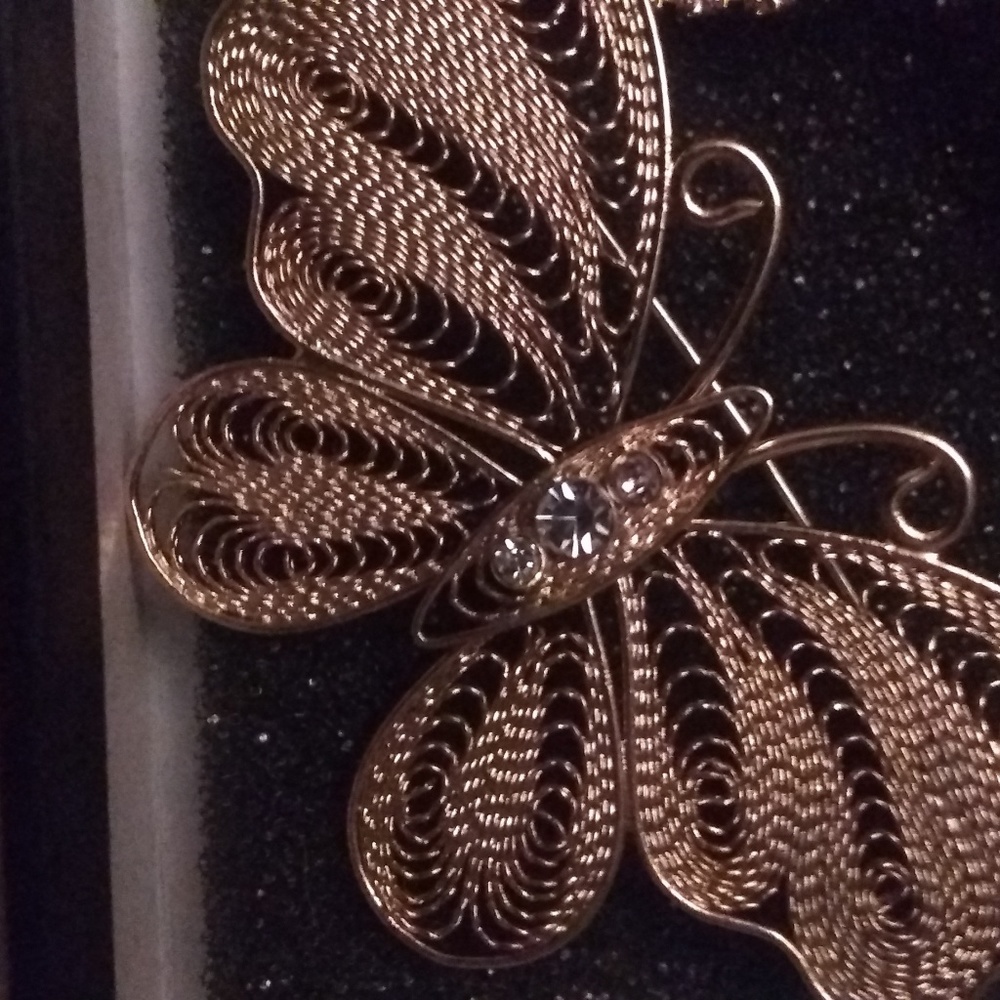 Brooches - Picture 2 of 5